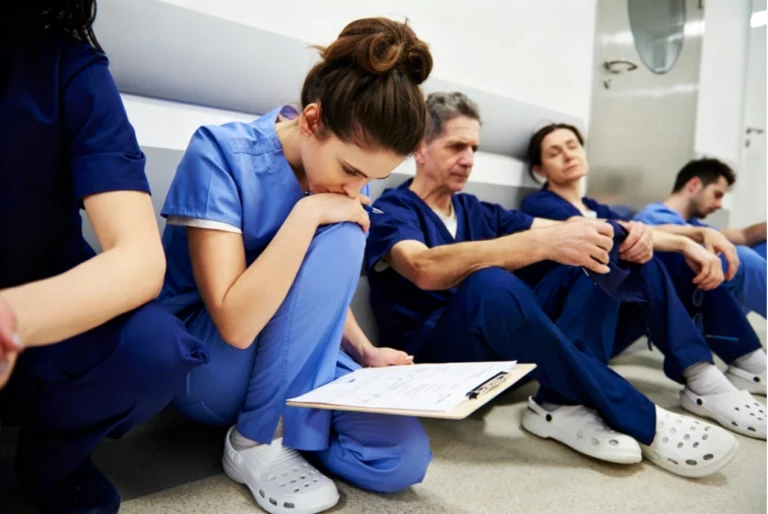 Nurses Scrub Uniform