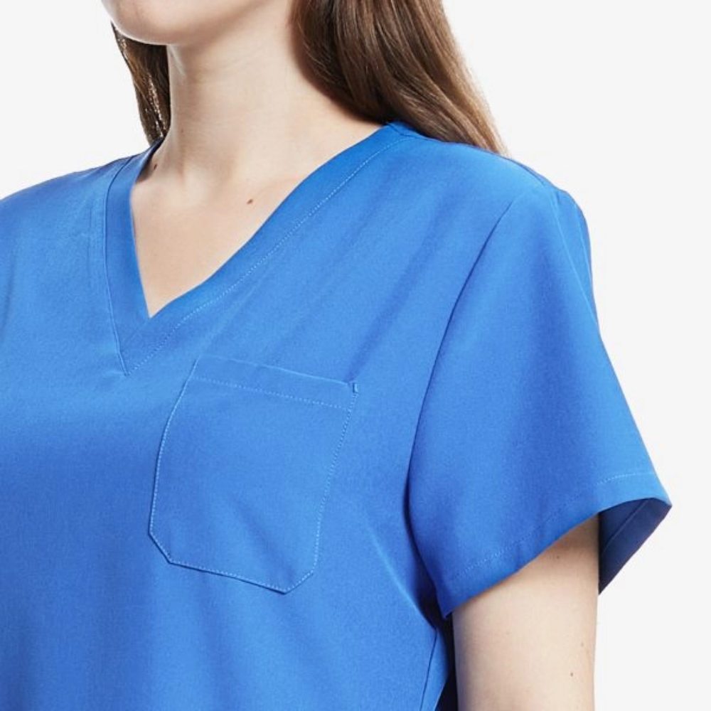Ceil Blue Scrubs: Why Is This Color So Popular in Healthcare?插图1 Ceil Blue Scrub V Neck Detail