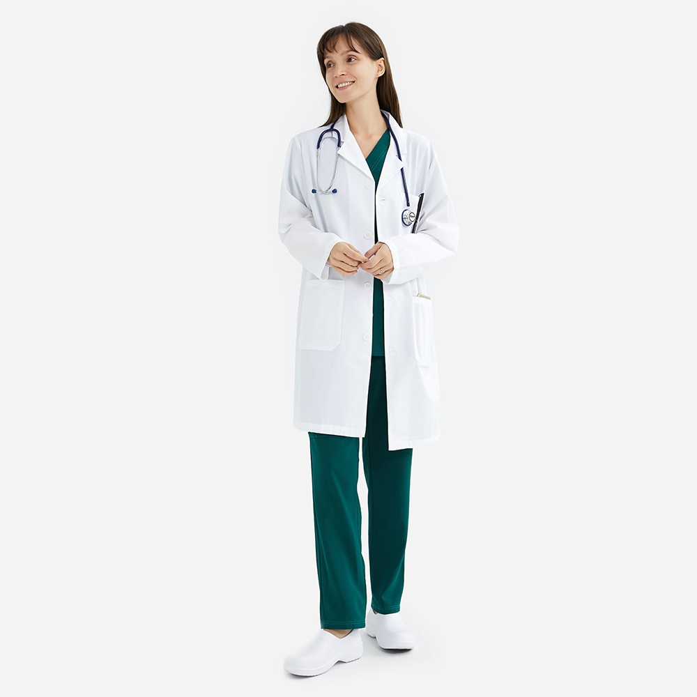 How Do You Choose the Right Lab Coat for a Clinical Team?插图1 lab coat worn for clinical shifts